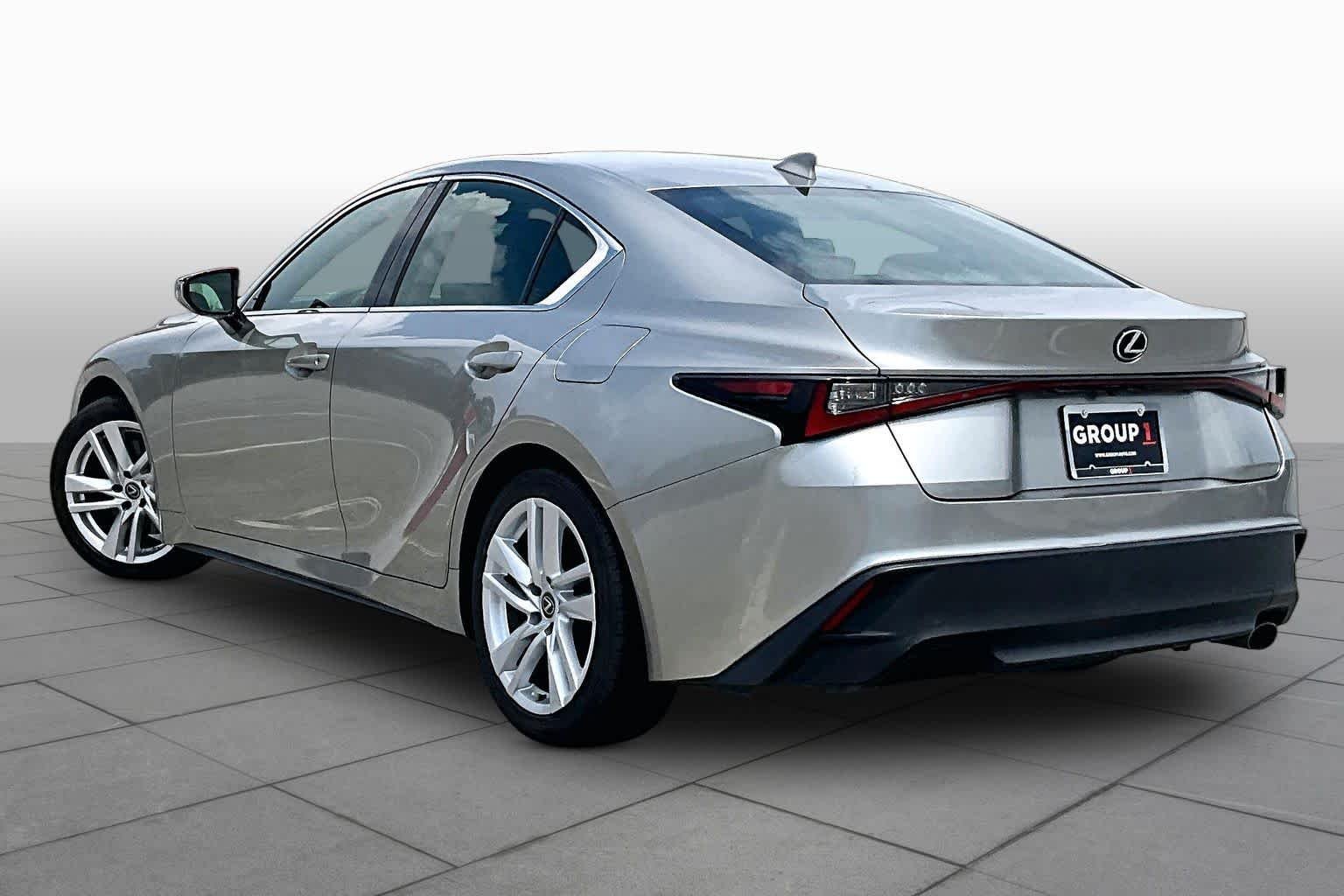 Used 2021 Atomic Silver Lexus  image 12