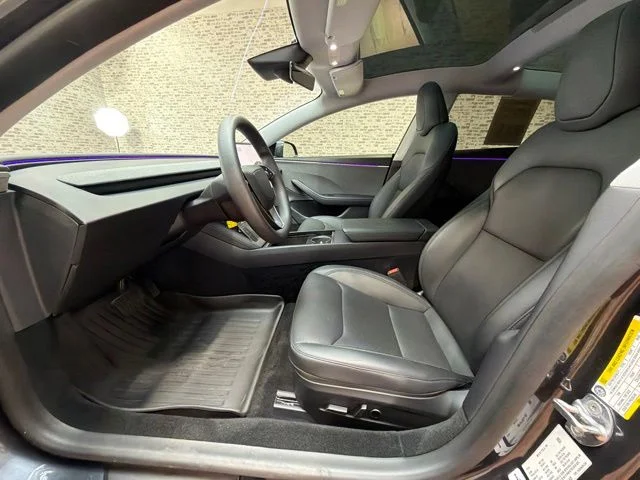 Used 2025 Stealth Gray Tesla  image 22