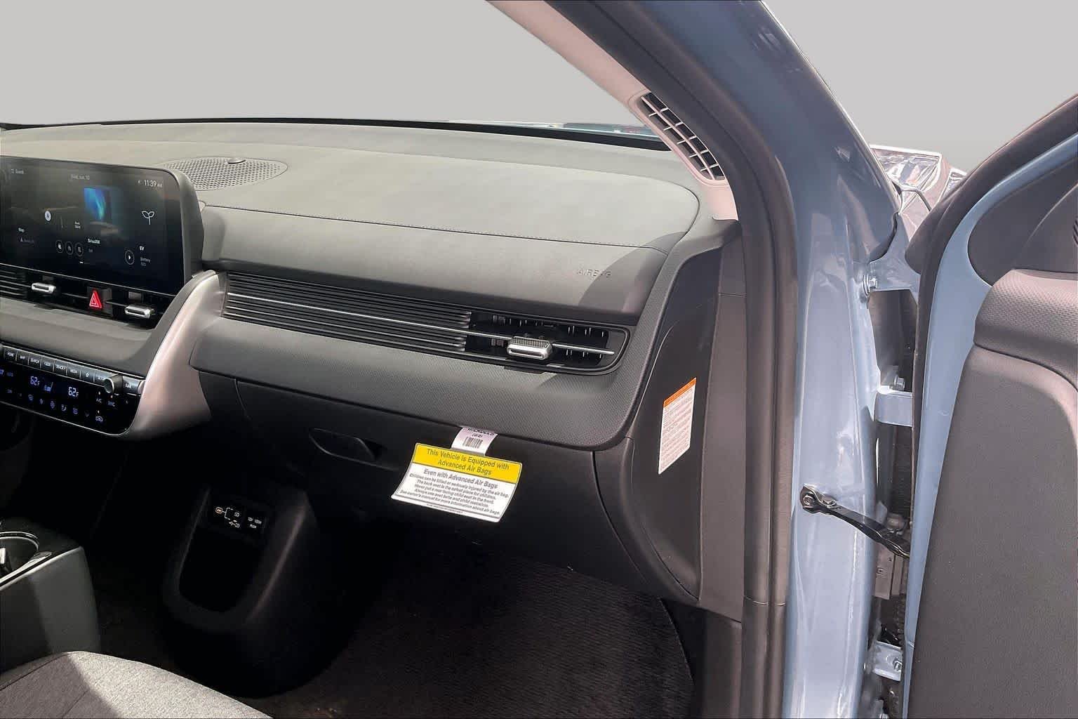 2026 Hyundai IONIQ 5 SE - Photo 18