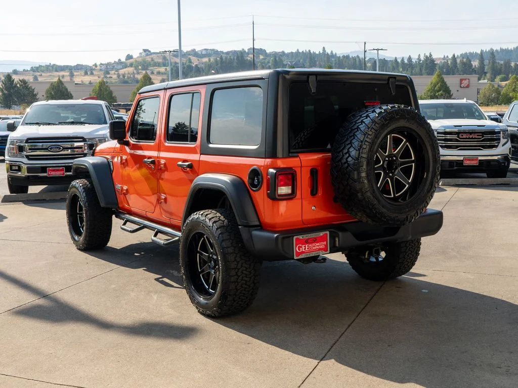 Used 2018 Orange Jeep Unlimited Sport S image 5