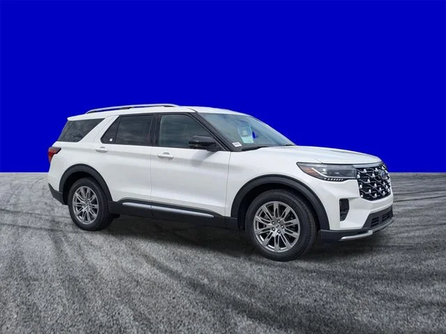 New 2026 Star White Metallic Tri-Coat Ford Platinum™ image 2
