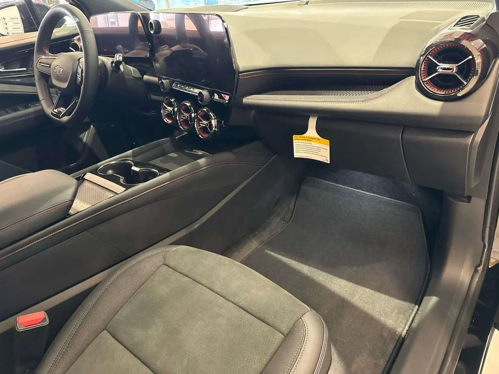 2025 Chevrolet Blazer EV RS - Photo 26