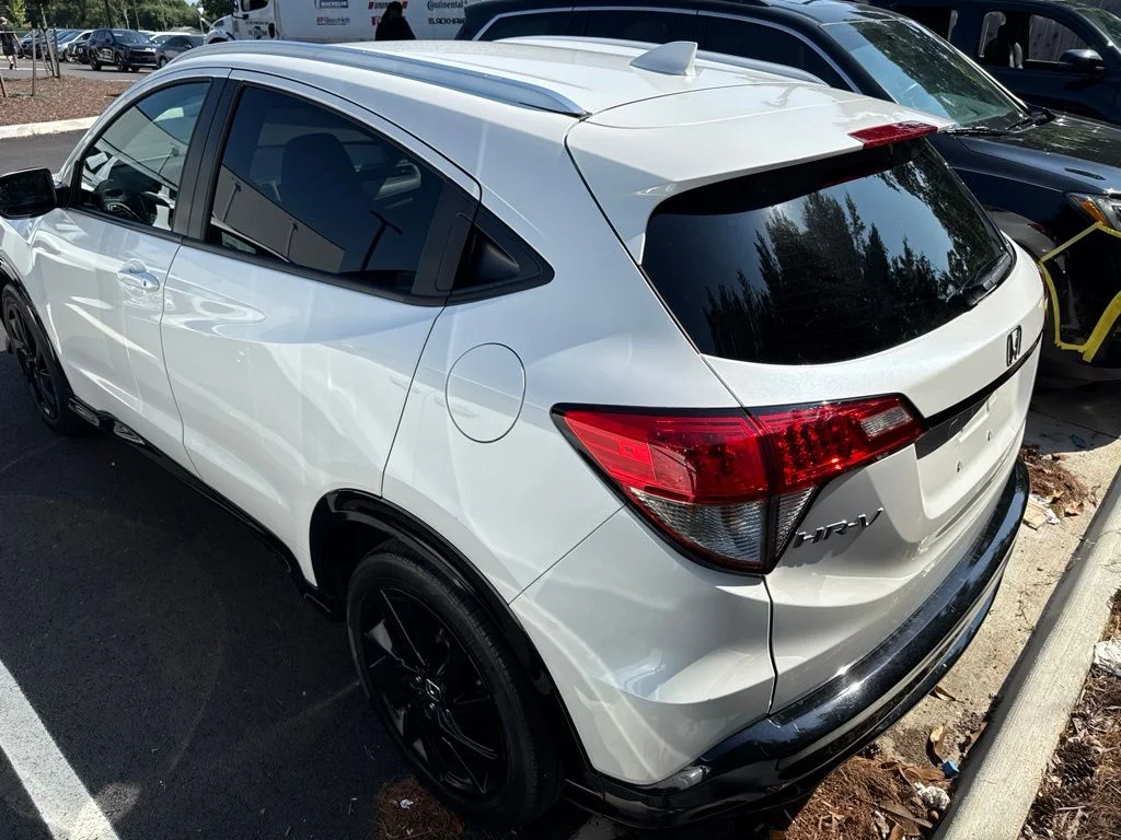 Used 2022  Honda Sport image 5
