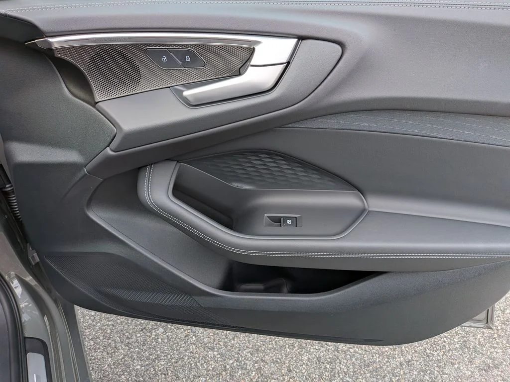 Used 2025 Gray Audi  image 33