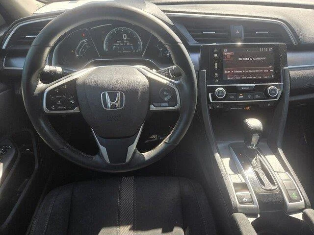 Used 2018 Rallye Red Honda EX-T image 21