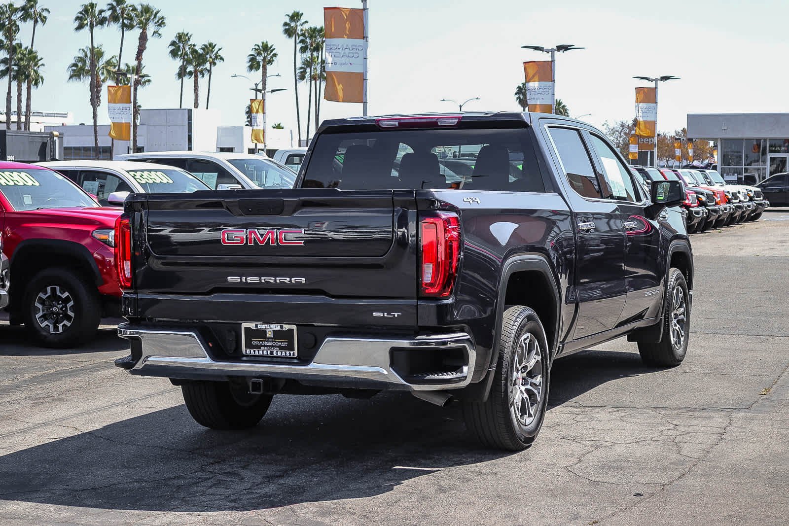 Used 2025 Titanium Rush Metallic GMC SLT image 4