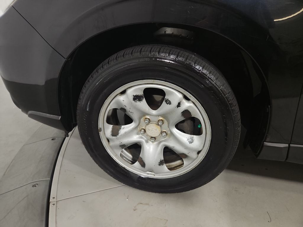 Used 2014 Black Subaru 2.5i image 25
