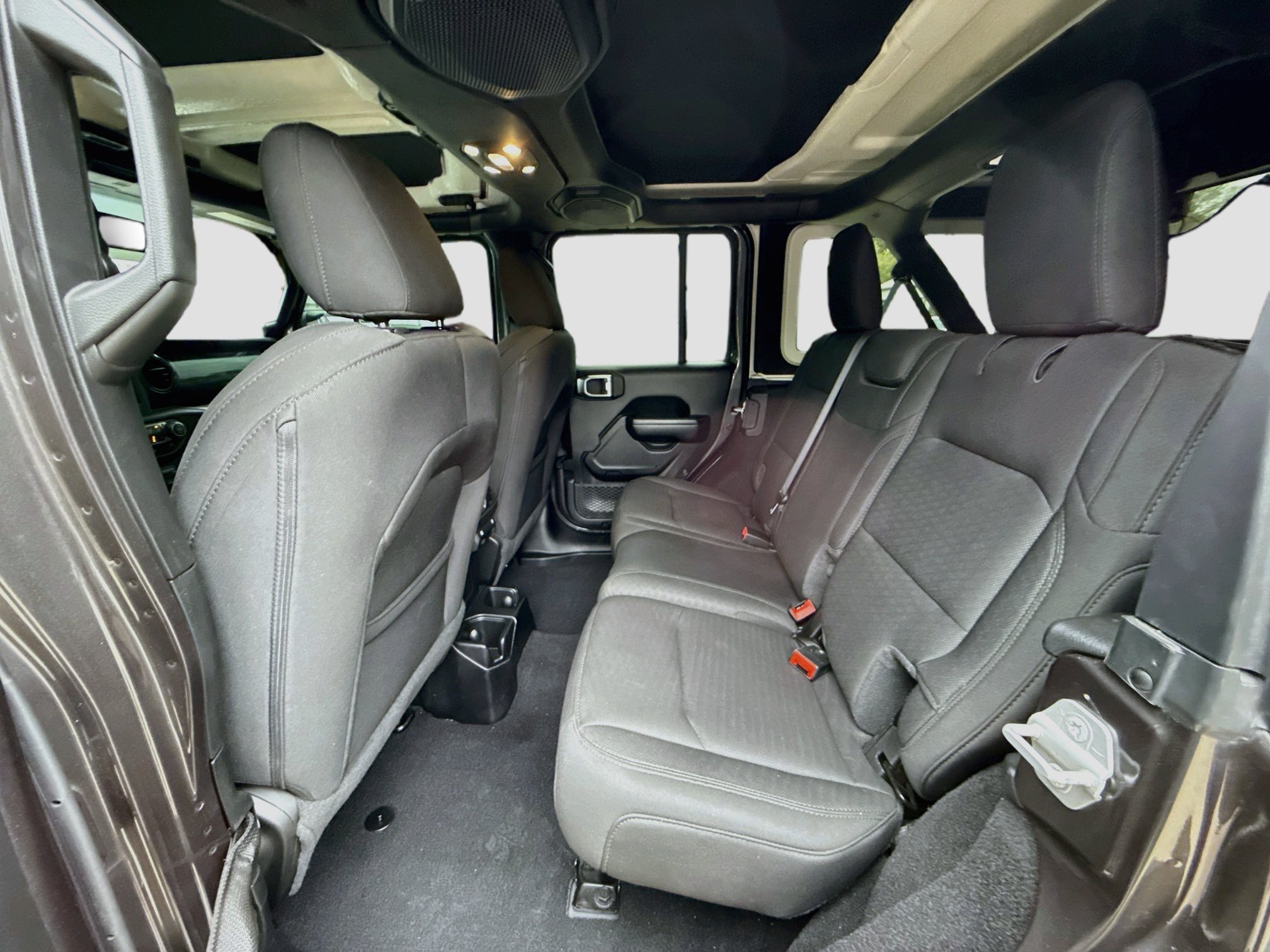 Used 2021 Granite Crystal Metallic Clearcoat Jeep Unlimited Sport Altitude image 23