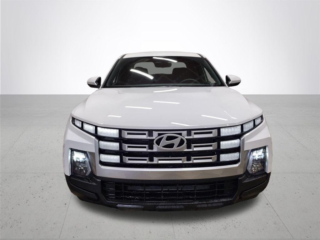 New 2026 White Hyundai SE image 3