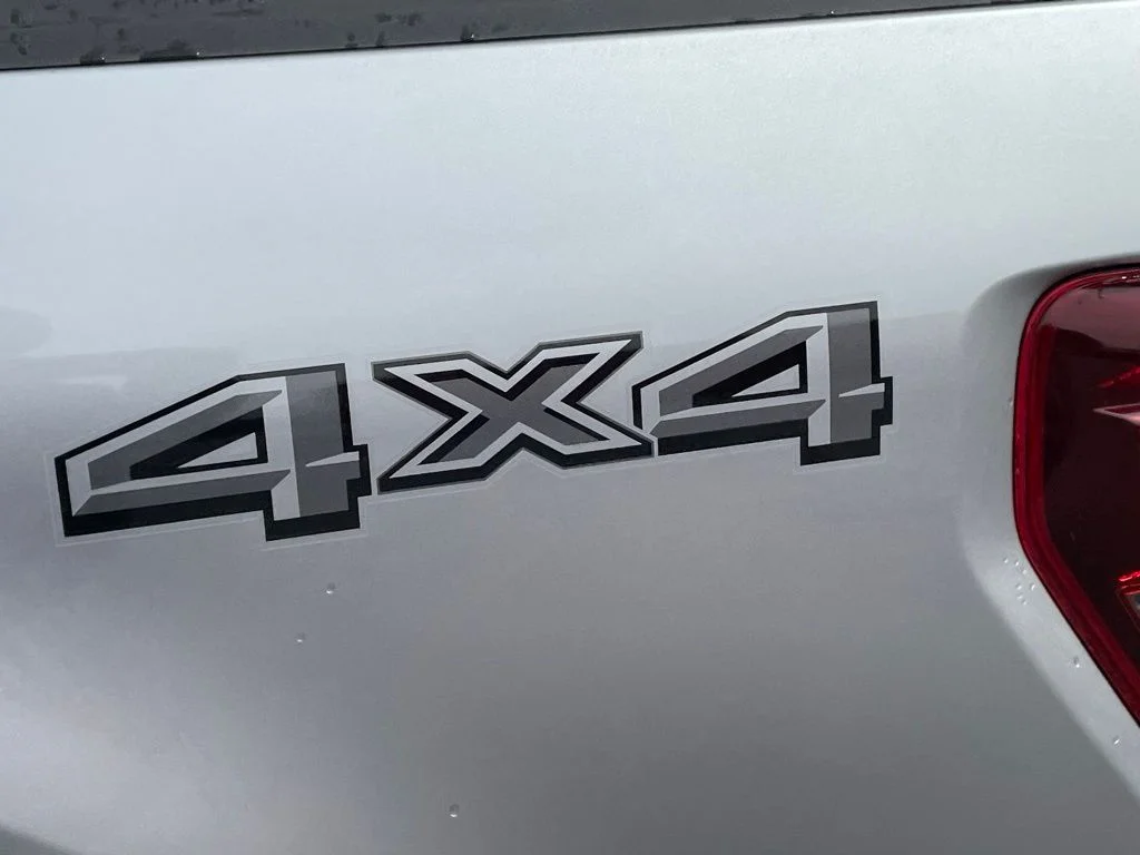 2025 Ford F-150 XLT - Photo 12