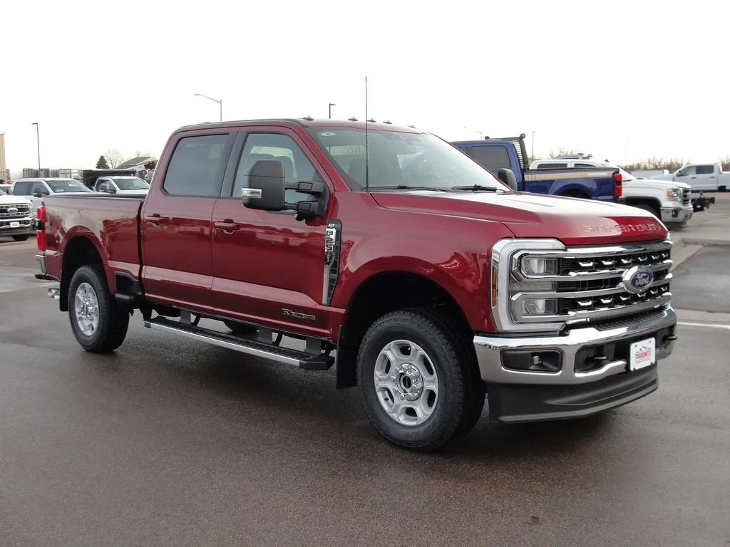 New 2026 Ruby Red Metallic Tinted Clearcoat Ford F-250® XLT image 7