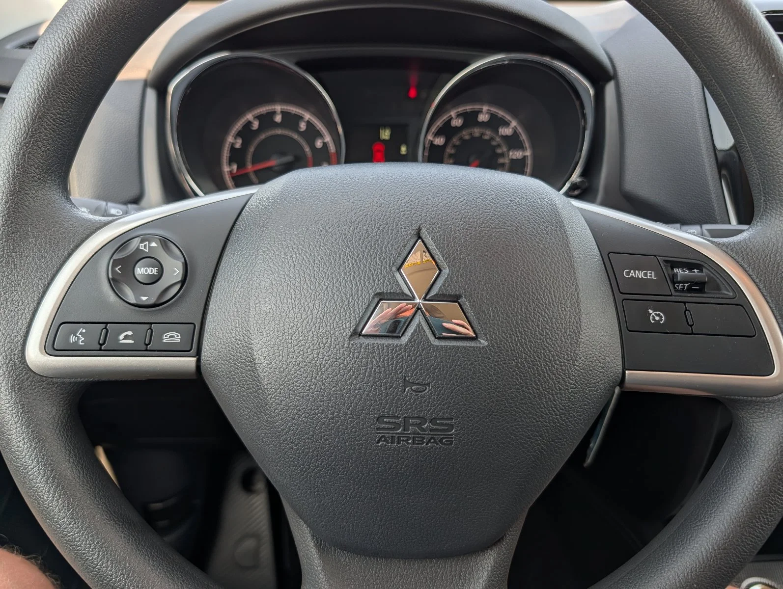 New 2026 Red Mitsubishi 2.0 ES image 22