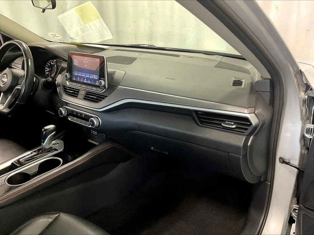 Certified Used 2023 Silver Nissan 2.5 SR image 13