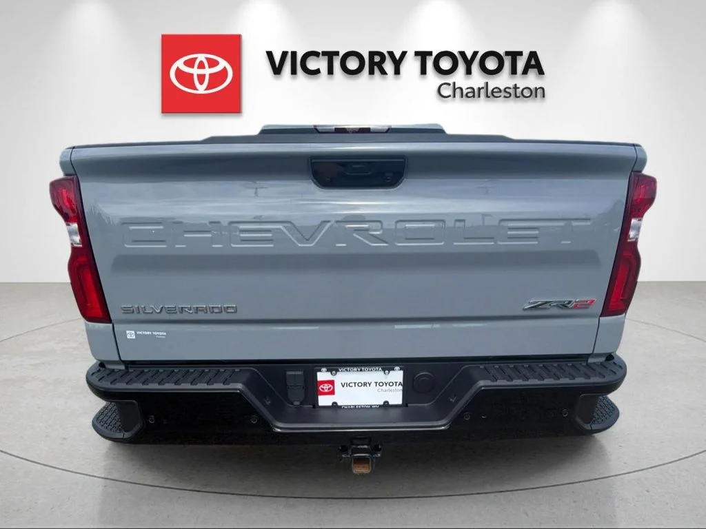 Used 2024 Gray Chevrolet ZR2 image 4