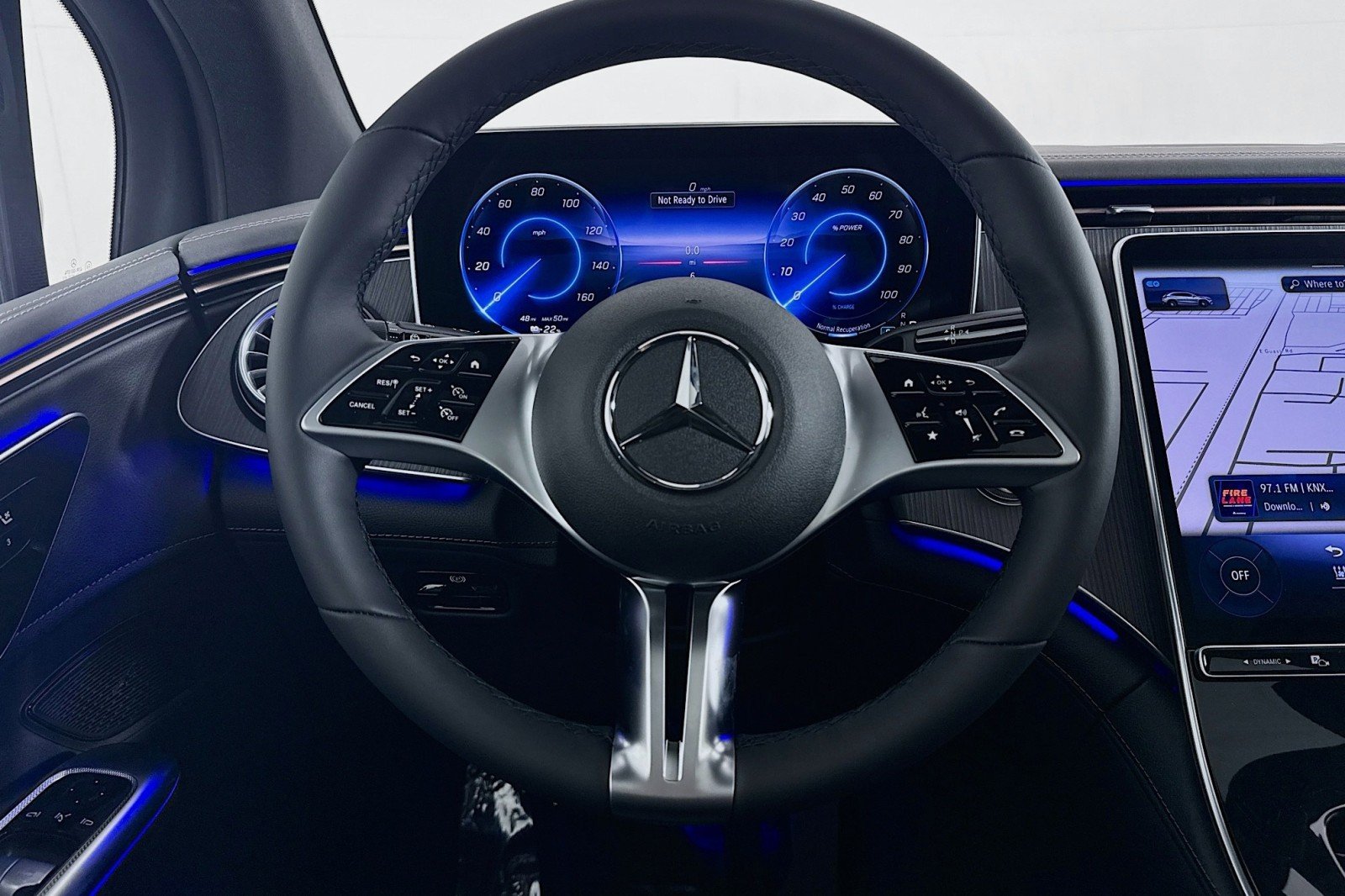 New 2026 Polar White Mercedes-Benz EQE 320 4MATIC® SUV image 16
