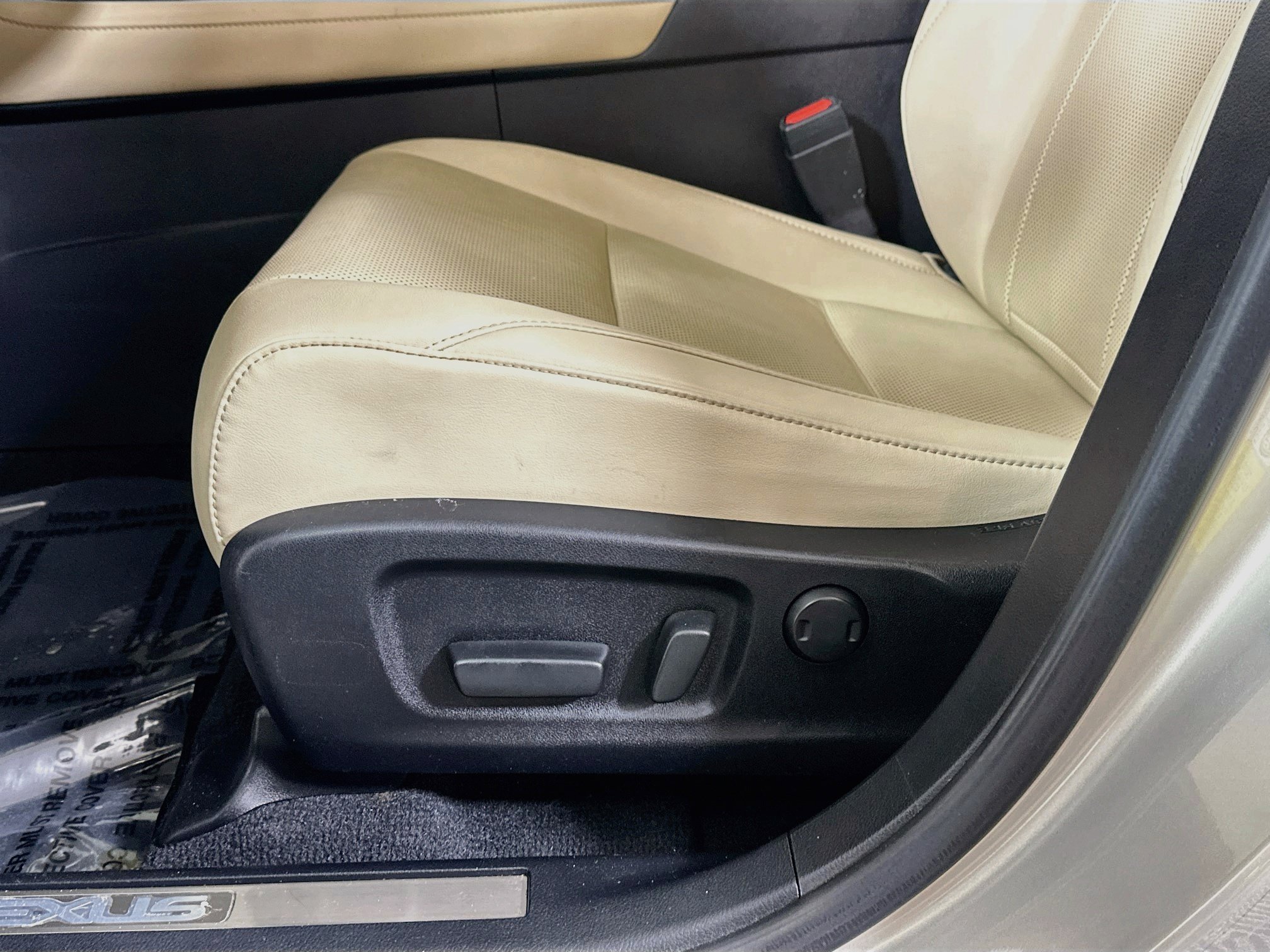 Certified Used 2021 Beige Metallic Lexus 350L image 18