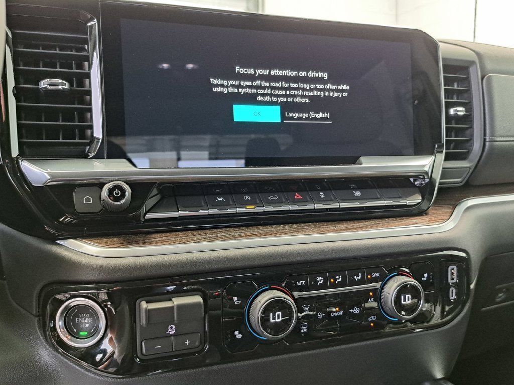 2026 Chevrolet Silverado 1500 RST Crew Cab Pickup Slide 9