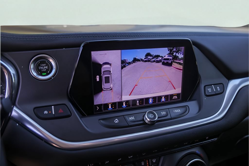 Used 2020 SUMMIT WHITE Chevrolet LT image 20