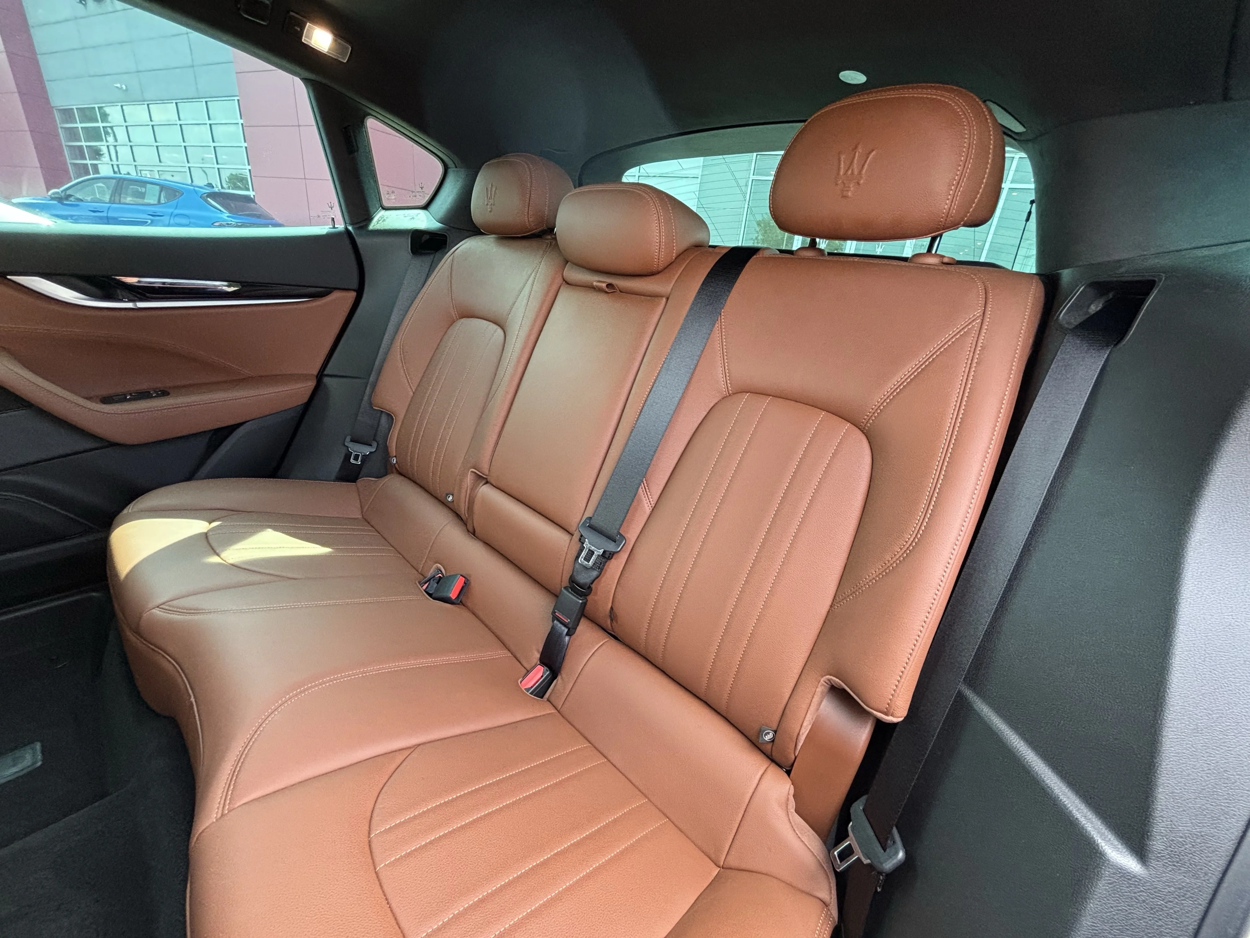 Used 2021 Blu Emozione Metallic Maserati S image 32