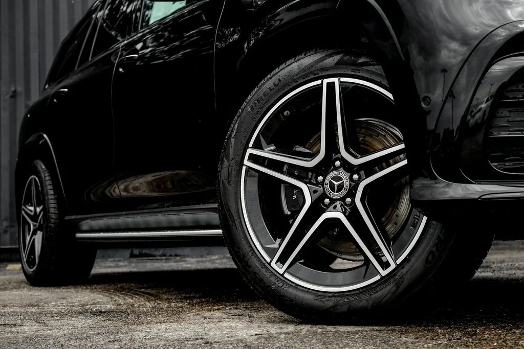 New 2026 Obsidian Black Metallic Mercedes-Benz GLS 450 image 45
