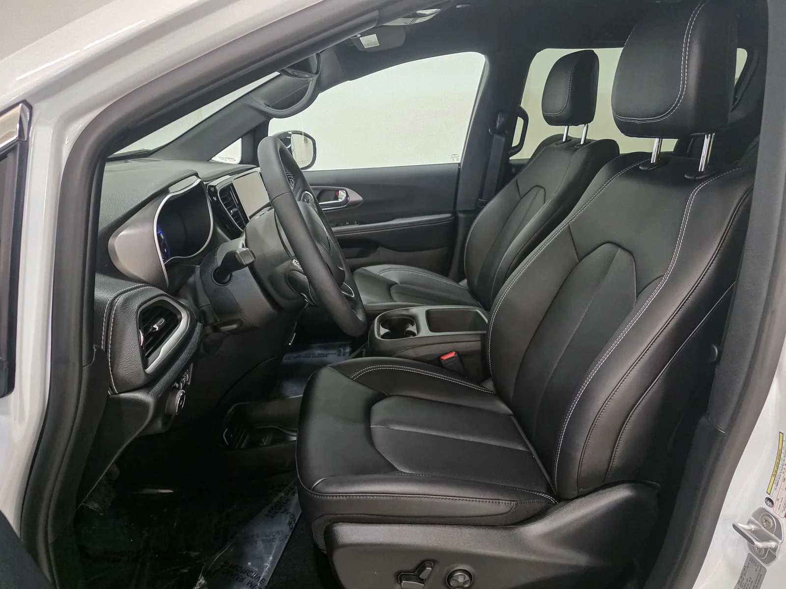 2026 Chrysler Pacifica Select - Photo 20