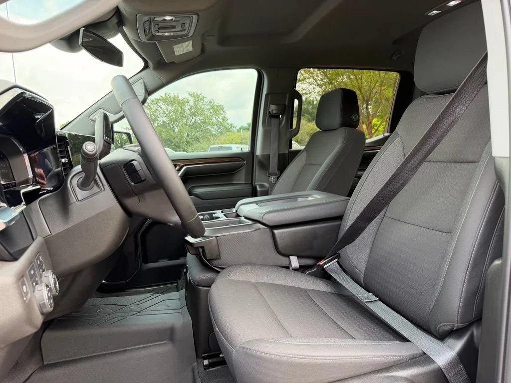 Used 2024 Slate Gray Metallic Chevrolet LT image 22