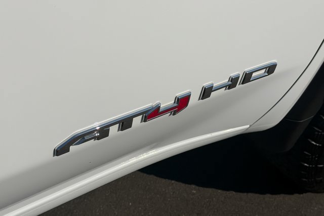 Used 2026 Summit White GMC AT4 image 6