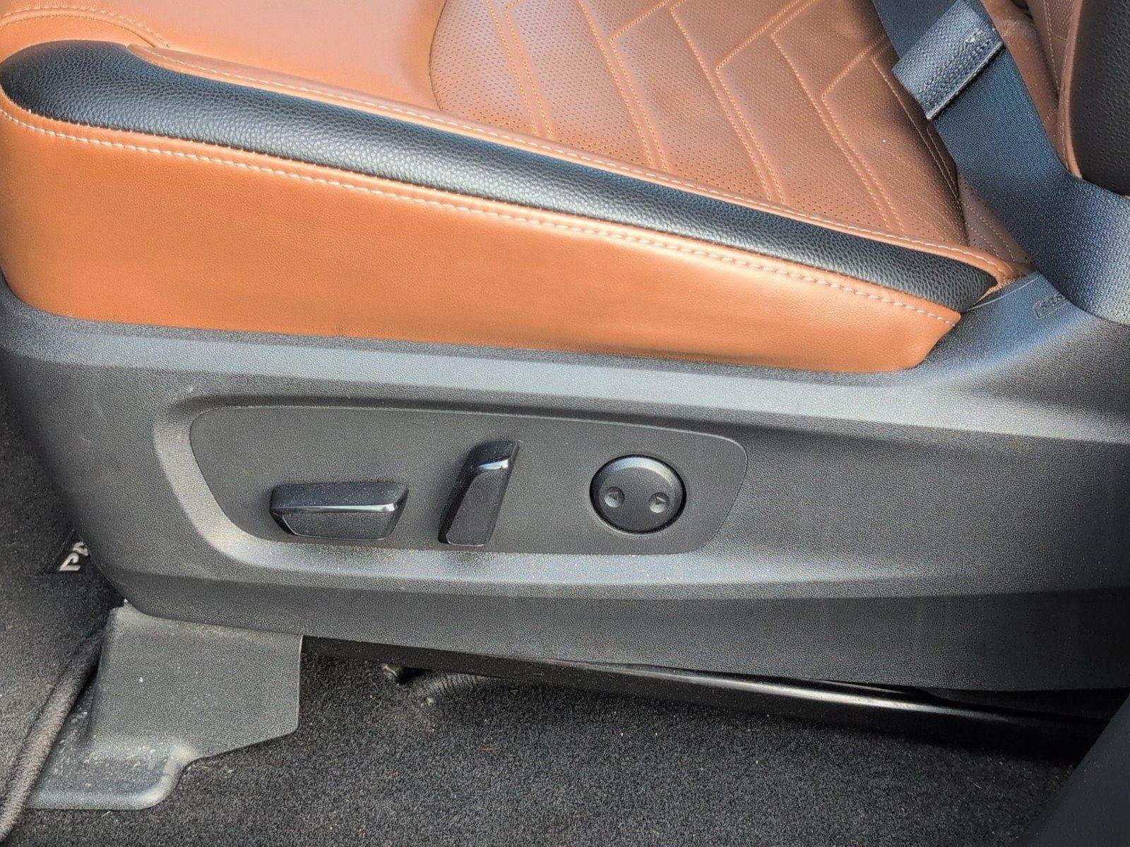 Used 2023 Scarlet Ember Tintcoat Nissan Platinum image 18