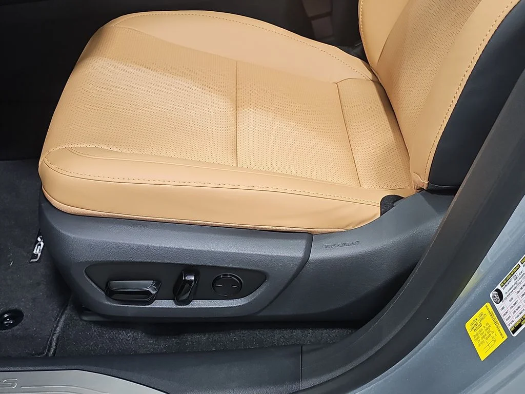 New 2026 Iridium Lexus PREMIUM PLUS image 28