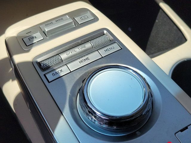 2024 GENESIS GV70 Standard - Photo 32