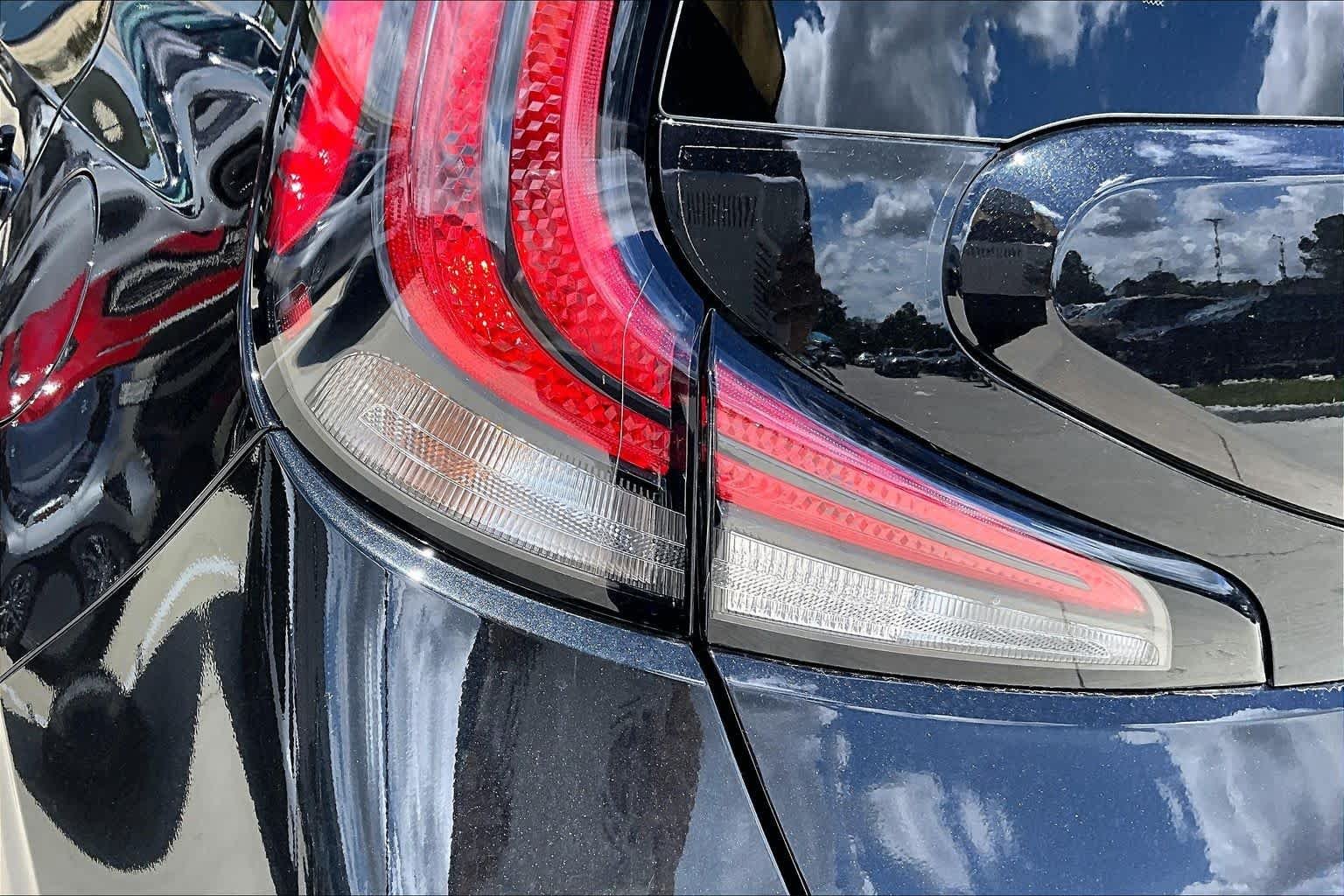 Certified Used 2025 Fusion Black Kia LX image 27