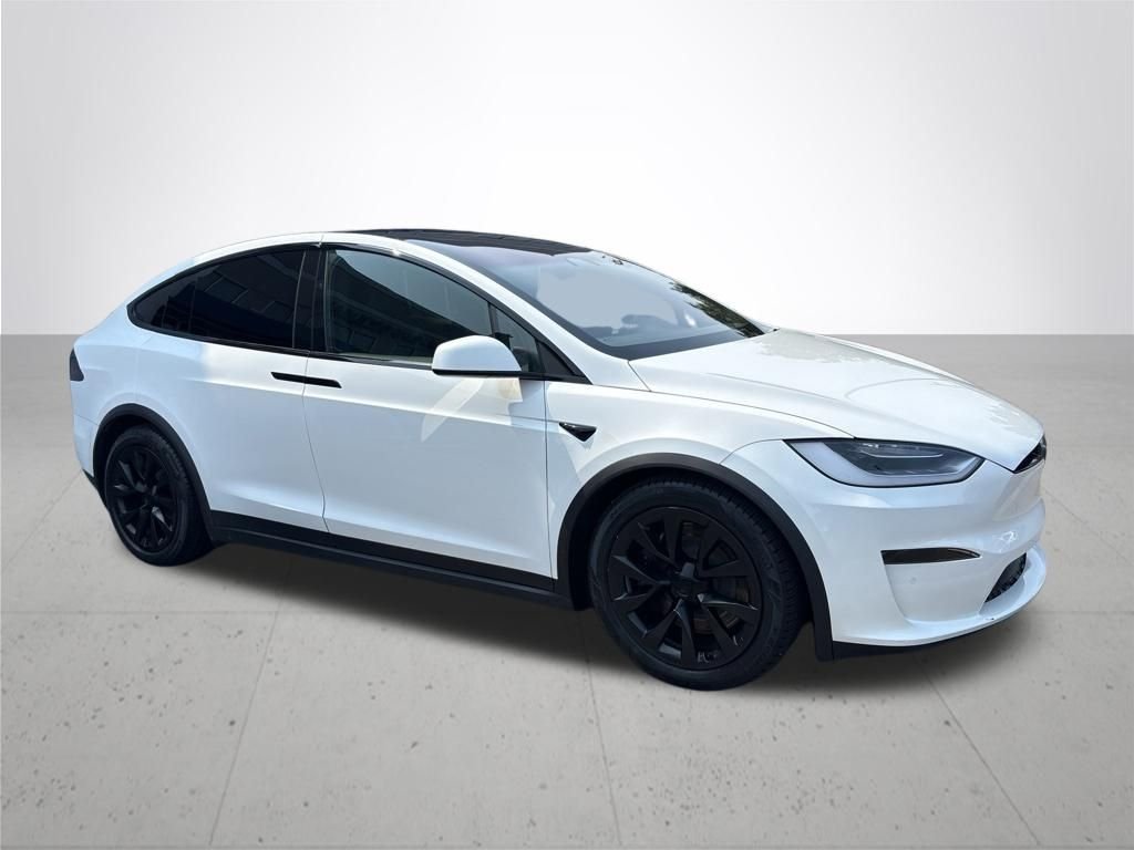 Used 2022 White Tesla Base image 4
