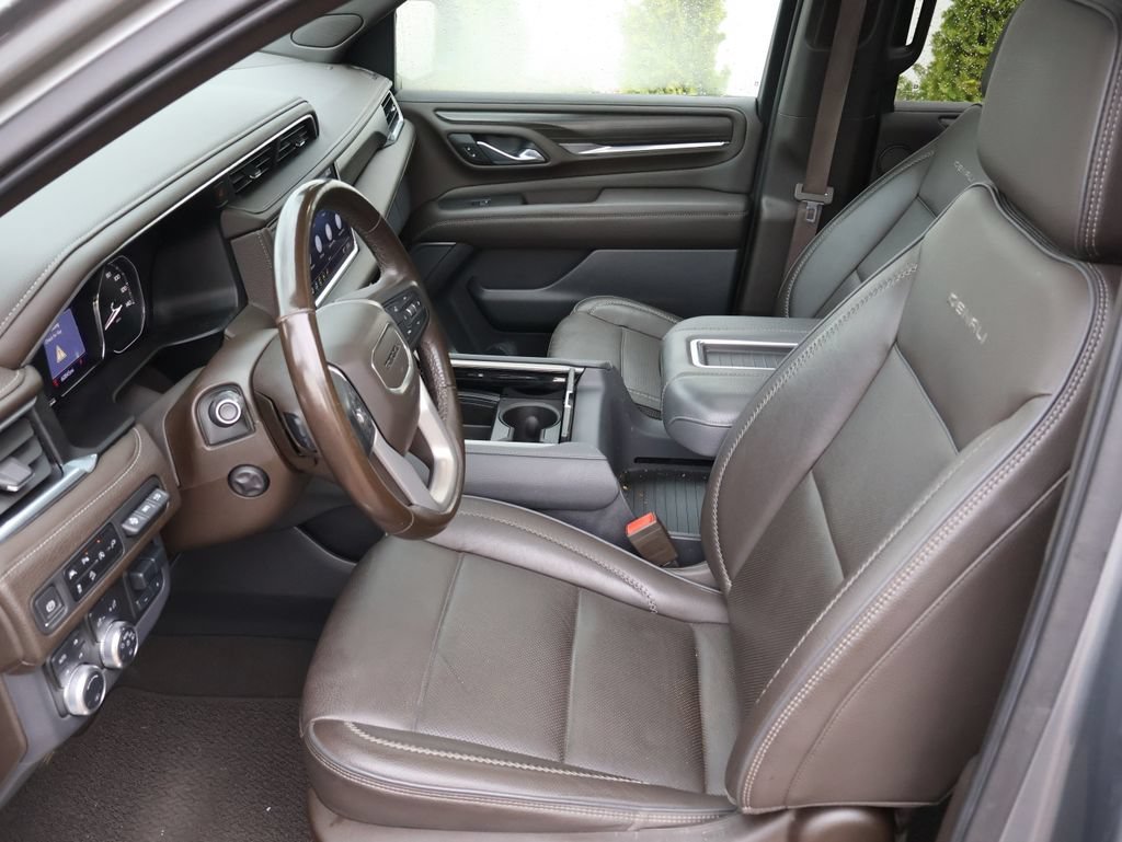 2021 GMC Yukon Denali - Photo 16
