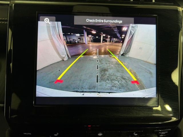 Used 2024 White Jeep Altitude image 26