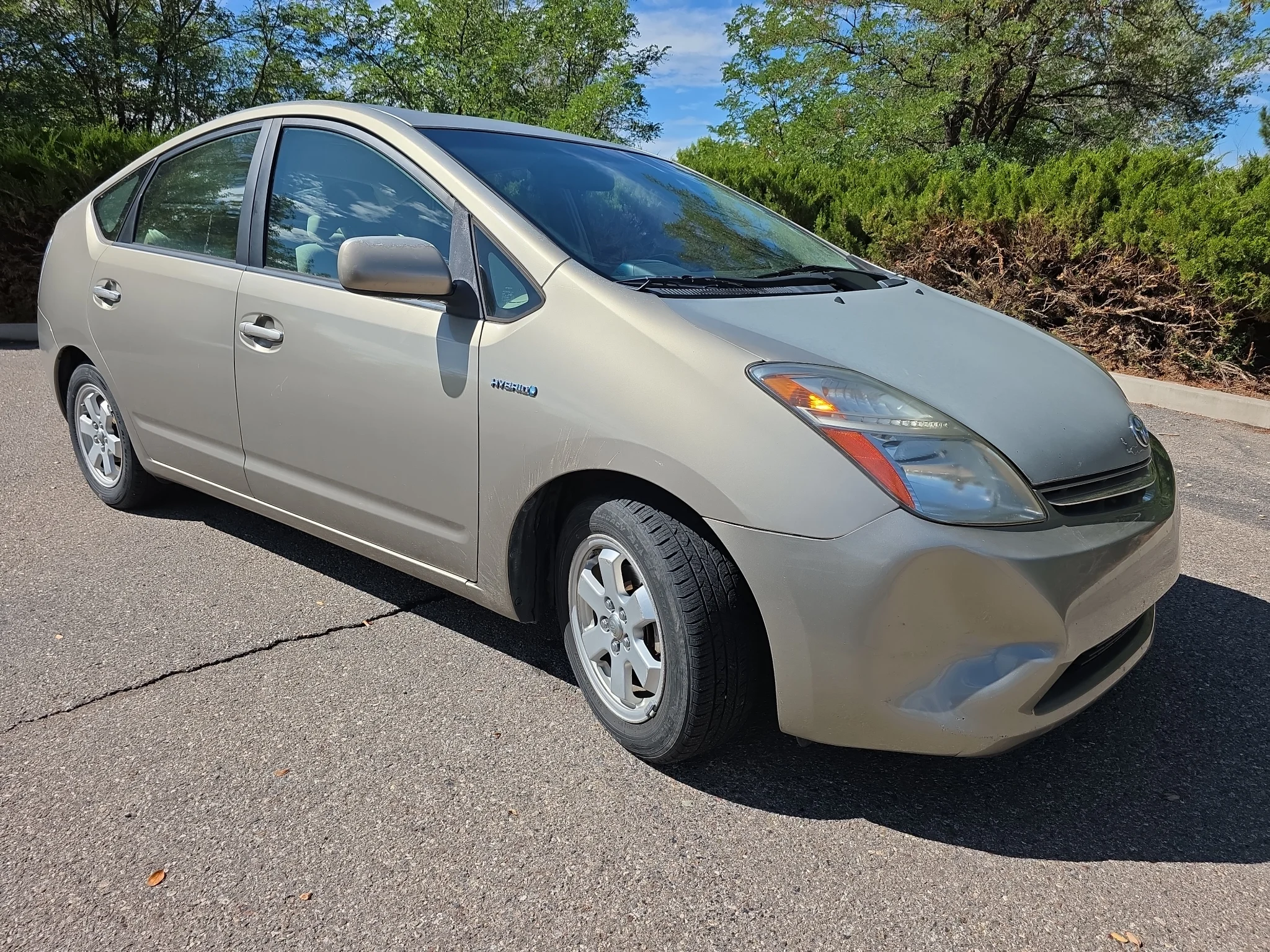 Used 2008 Silver Pine Mica Toyota  image 8