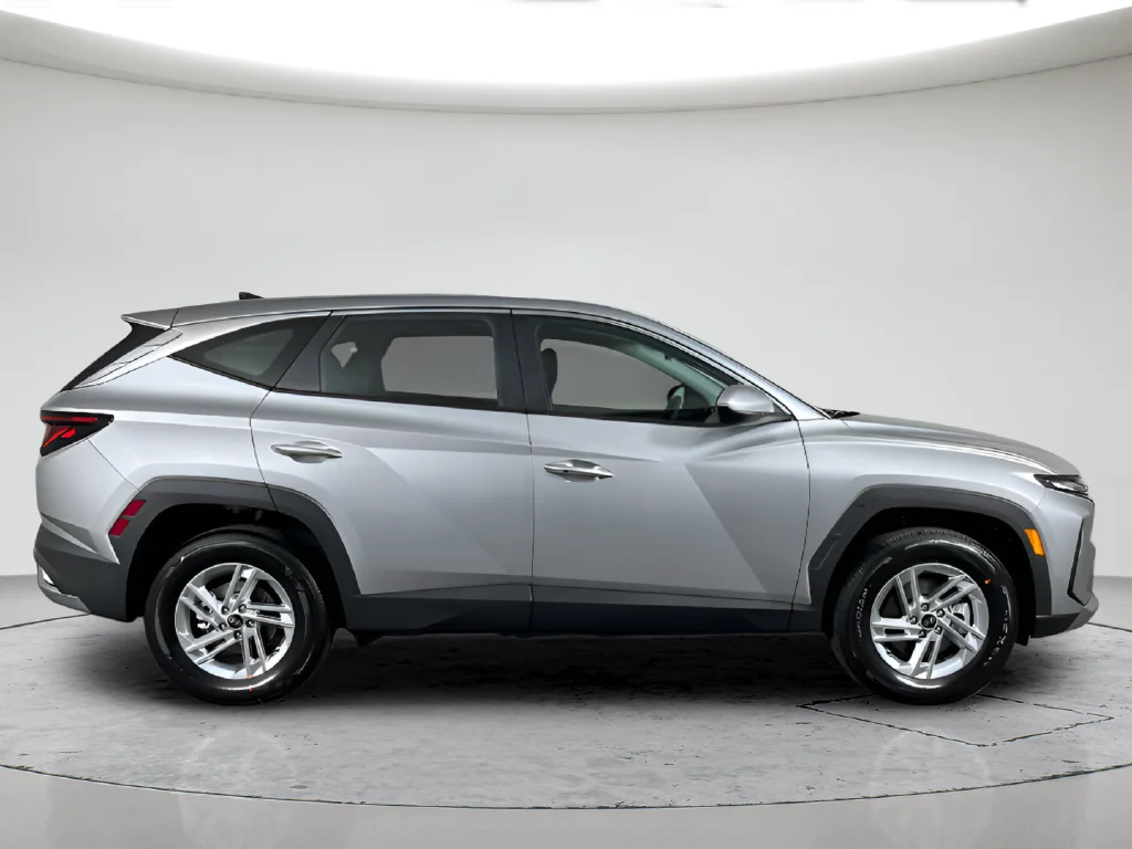 New 2026 Silver Hyundai SE image 4