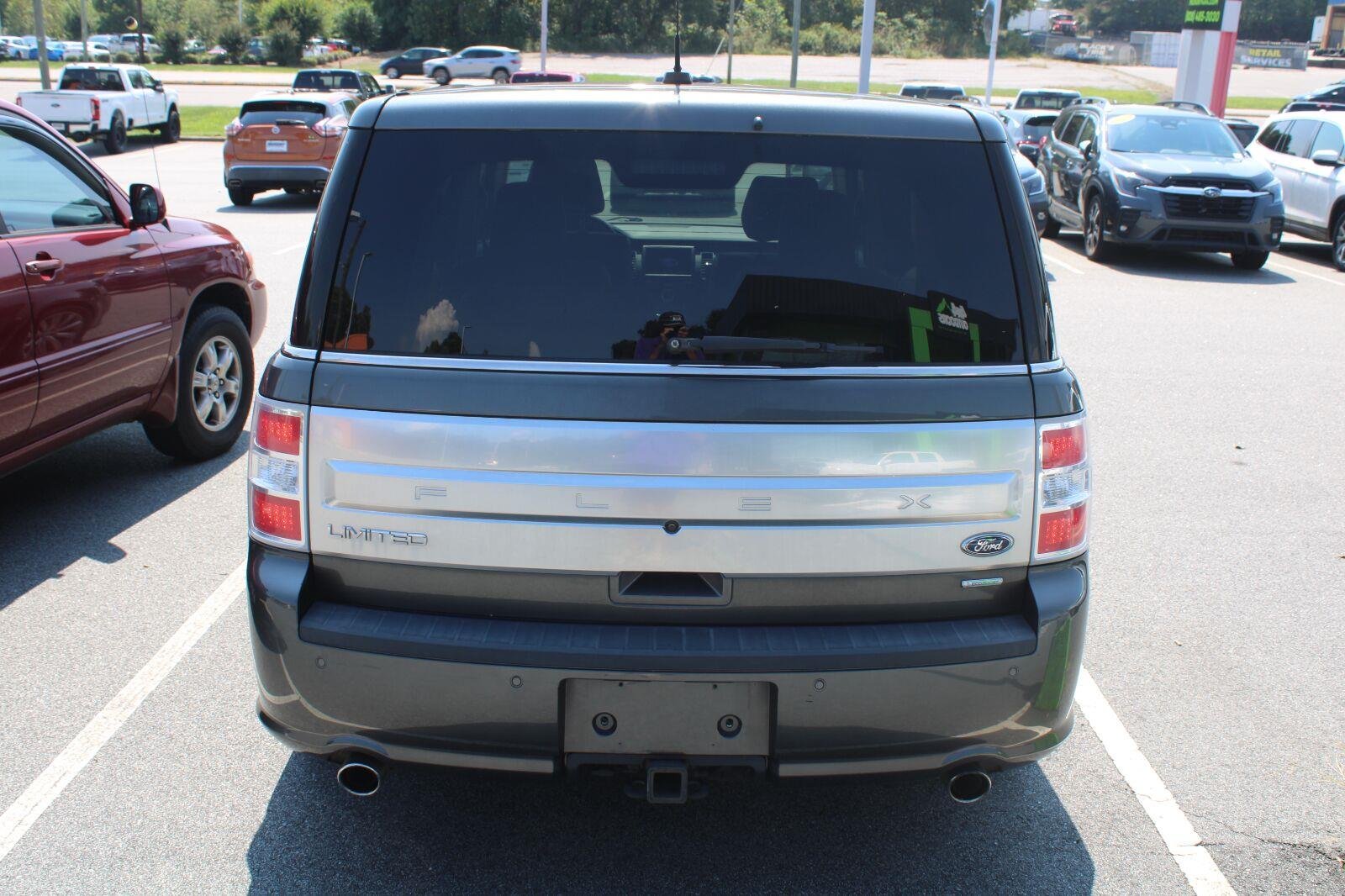 Used 2019 Magnetic Ford Limited image 7