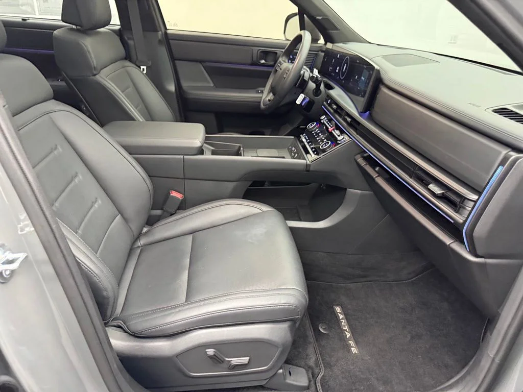 Used 2025 Gray Hyundai Calligraphy image 38