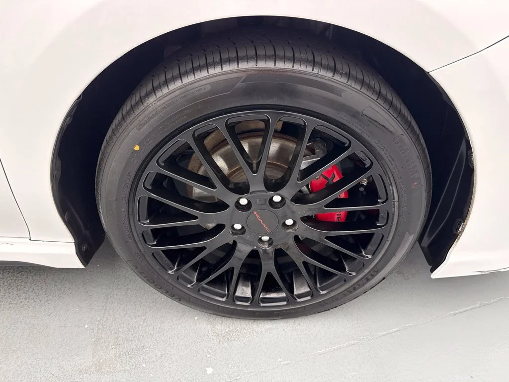 Used 2022 Off-white Toyota SE image 13