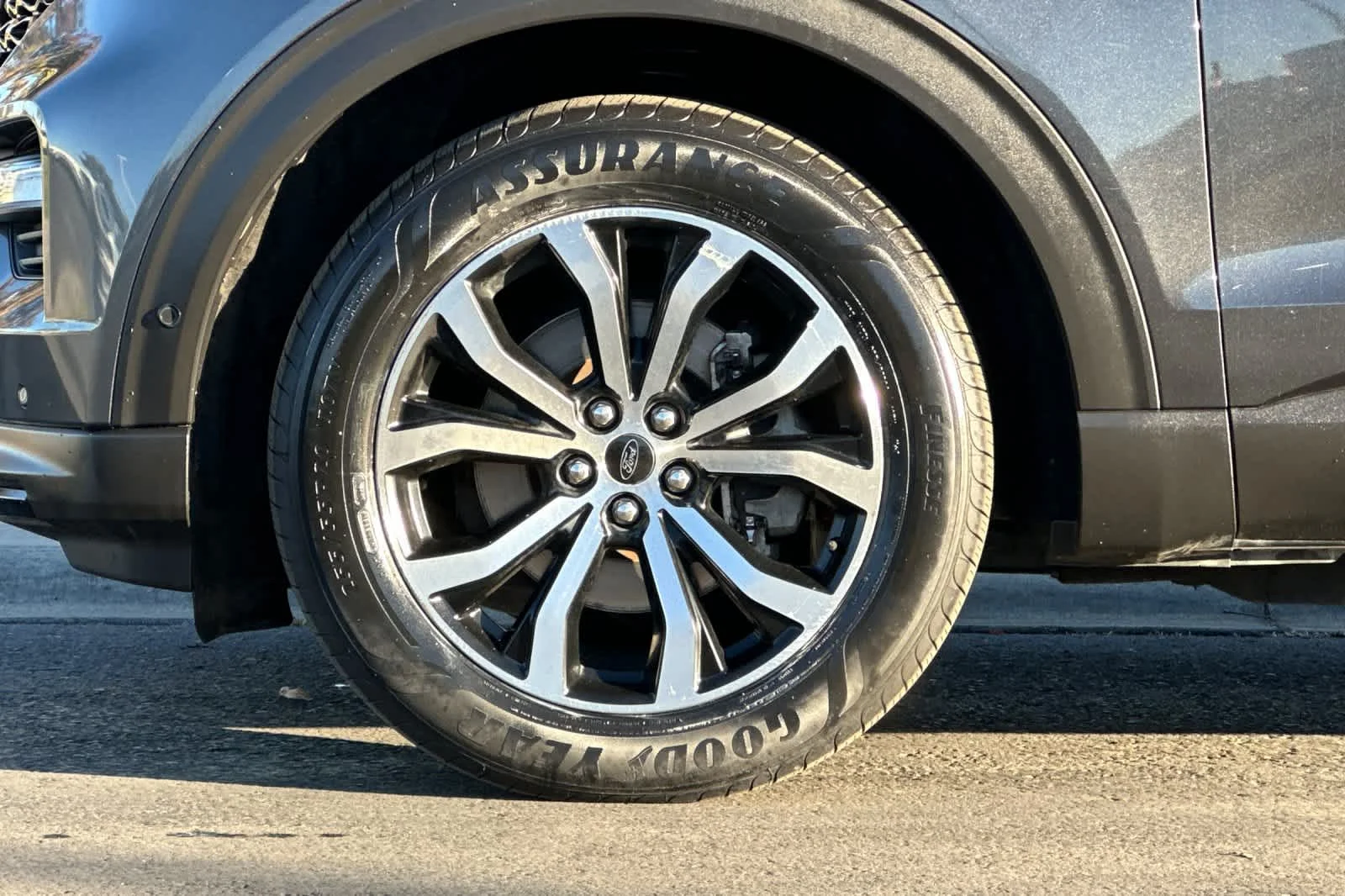 Used 2020 Magnetic Metallic Ford ST image 28