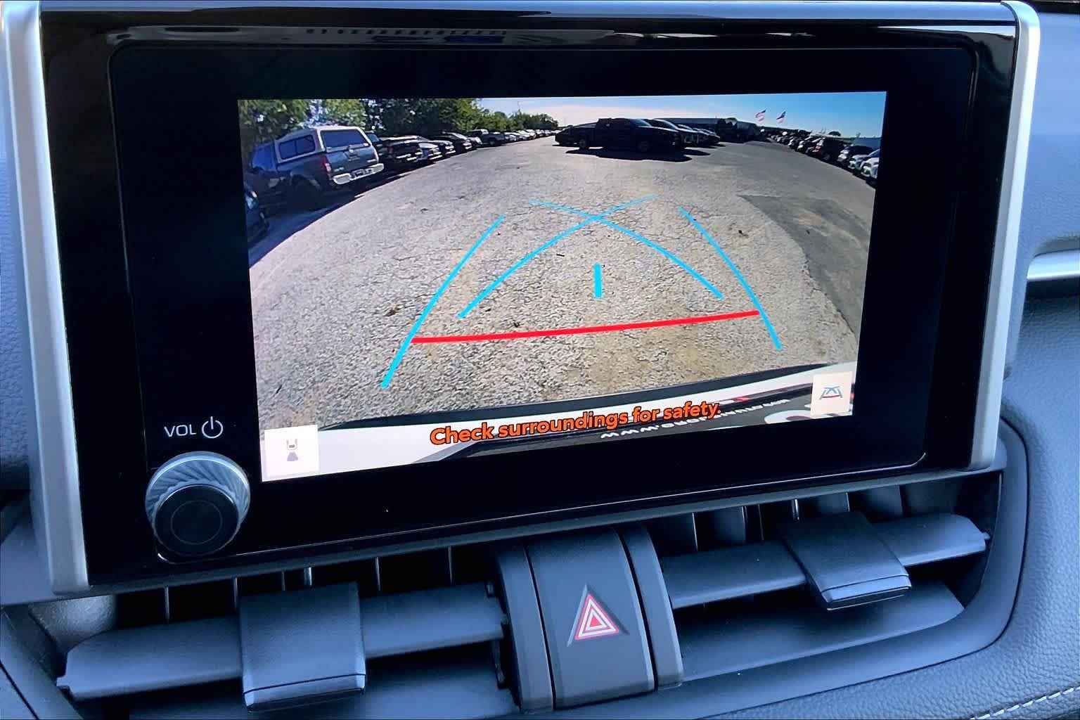 Used 2025 Ice Cap Toyota Hybrid XLE image 24