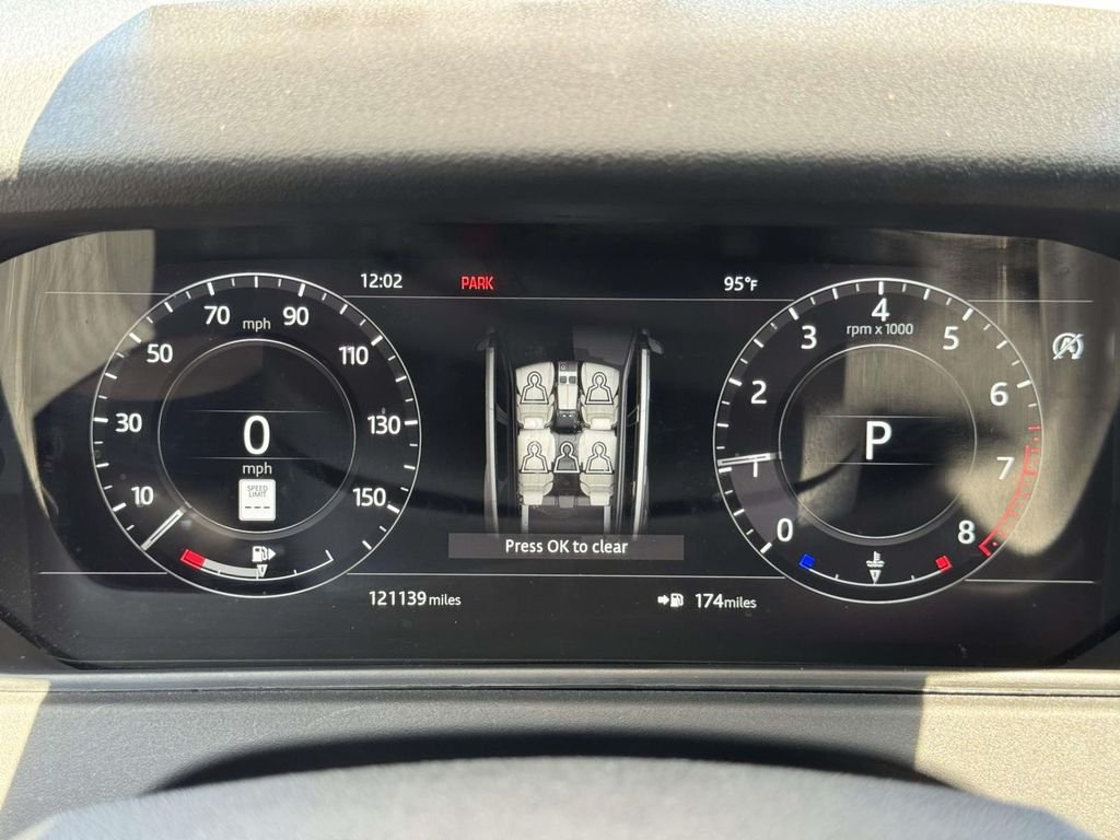 Used 2018  Land Rover S image 24