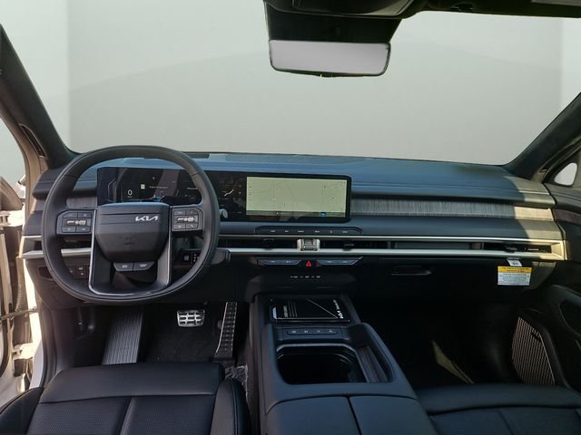 New 2027 White Kia SX Prestige image 2