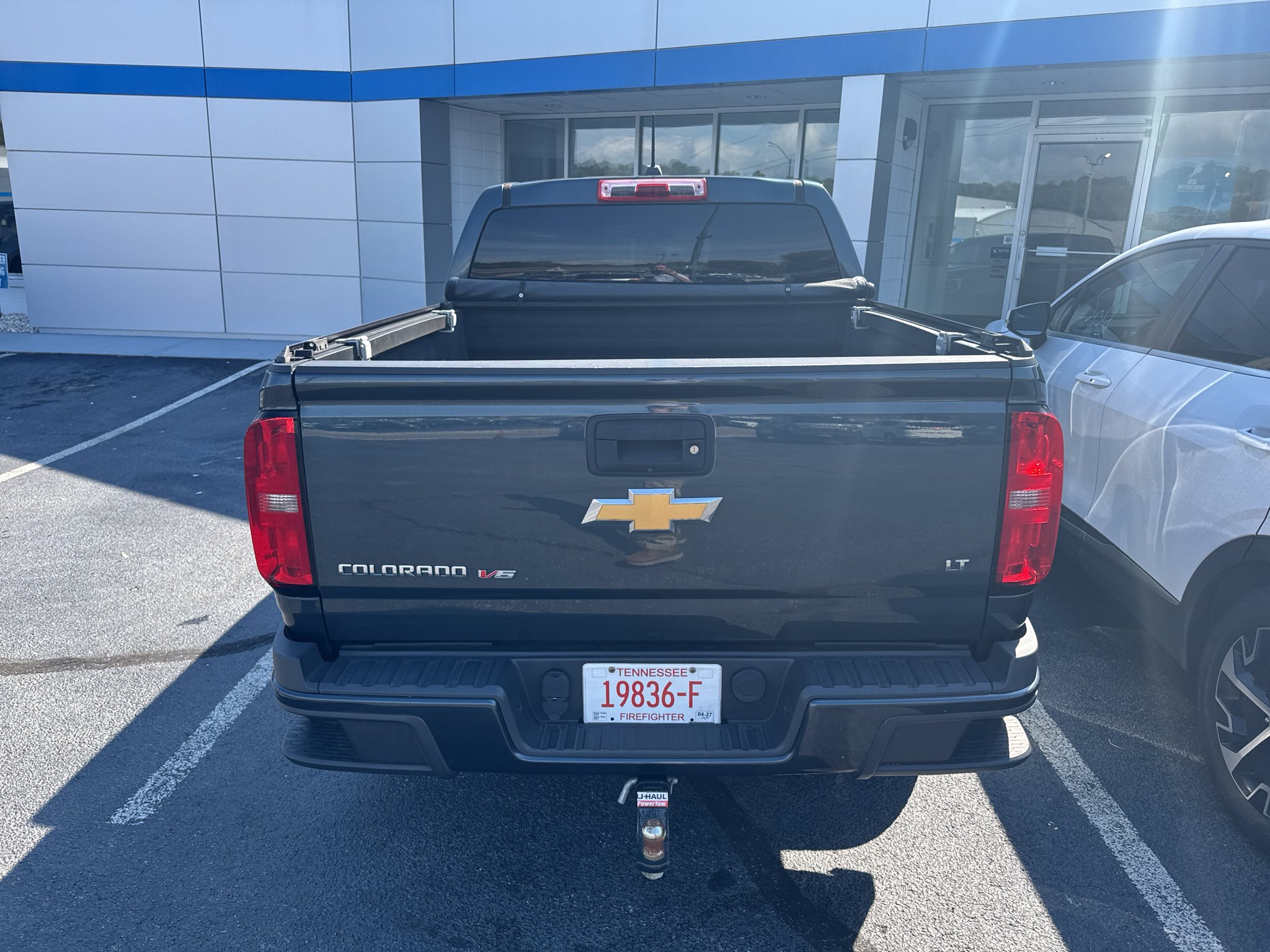 Used 2020 SHADOW GRAY METALLIC Chevrolet 4WD LT image 5