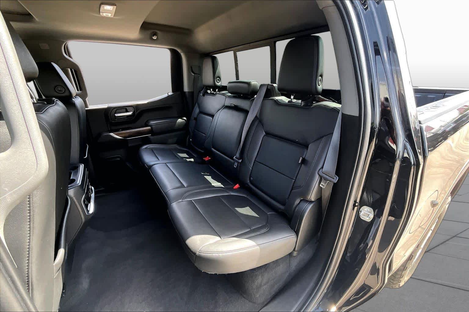 Used 2020 ONYX BLACK GMC SLT image 21