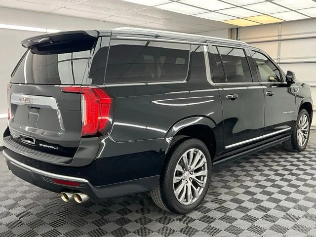 Used 2021 Black GMC Denali image 22