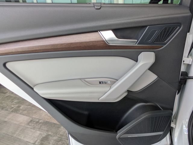 Used 2022 Glacier White Metallic Audi 45 S line Prestige image 26