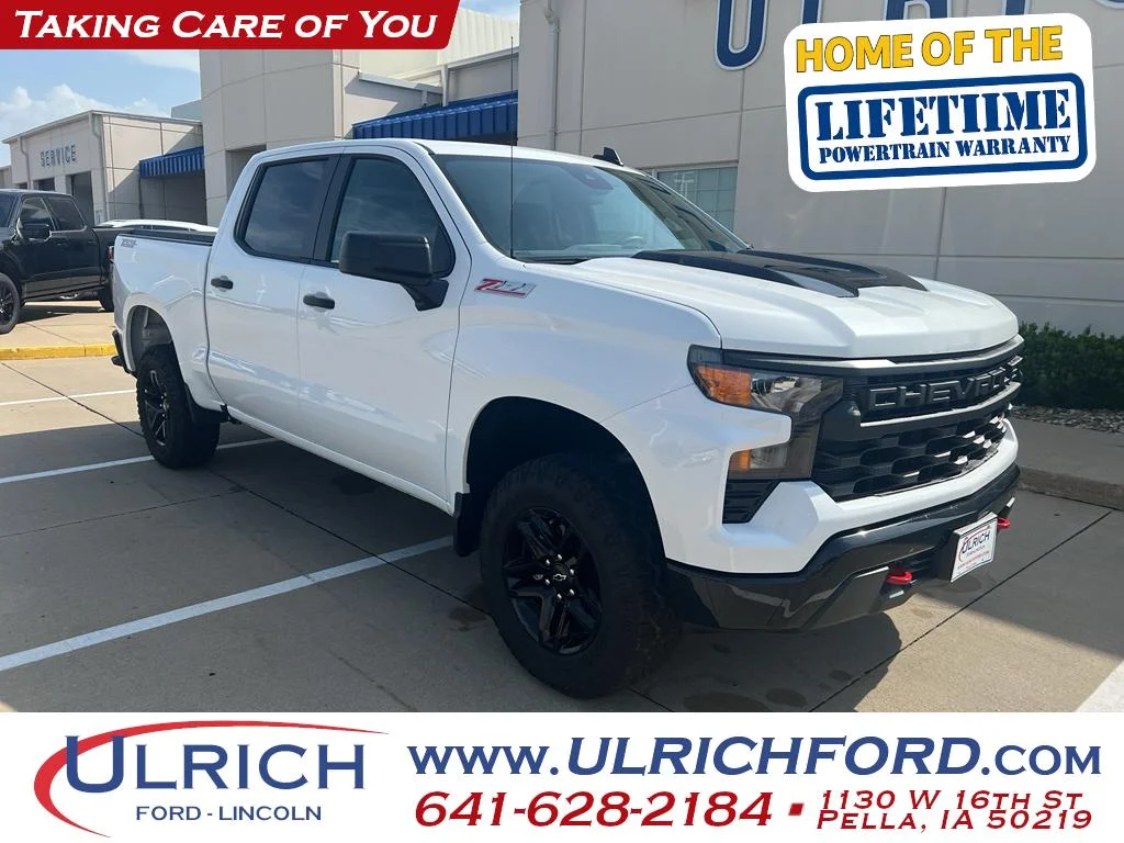 Used 2022 Summit White Chevrolet Custom Trail Boss image 1