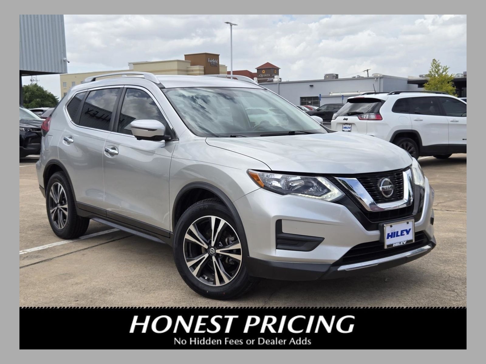 Brilliant Silver Metallic 2019 Nissan Rogue SUV / Crossover Front-Wheel Drive