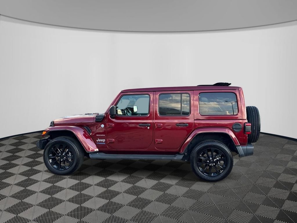 Used 2021  Jeep Unlimited Sahara 4xe image 4